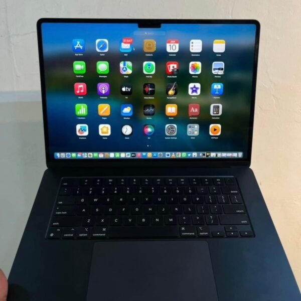 Macbook Air 2023 M2 de 15 pouce