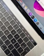 MacBook Pro Touchbar (15-inch, 2016) – Image 2