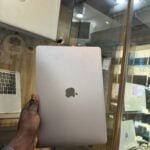 MacBook Air (M1, 2020)