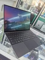 Dell xps 13 ~ 9310 ( 2021 )