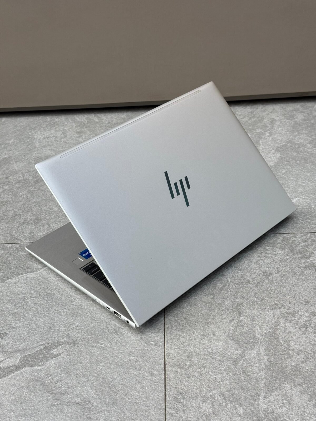 HP EliteBook 840 G10 – Puissance & Élégance Pro ✨ i7 | 512 | 16Go – Image 3