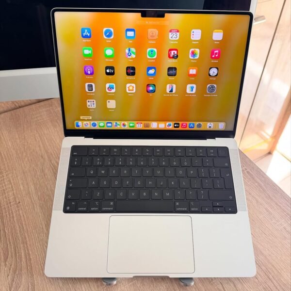 MacBook Pro (14-inch, 2023)